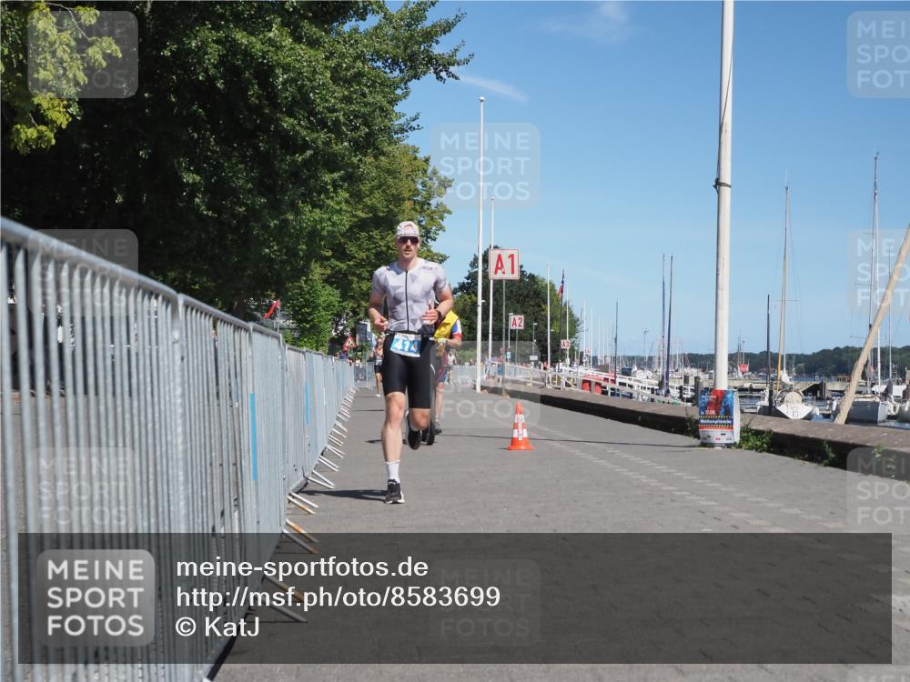 17.08.2025 - KN Förde Triathlon 2025 KatJ http://msf.ph/oto/8583699 17.08.2025 13:24:54 Laufen 408, 414 meine-sportfotos.de