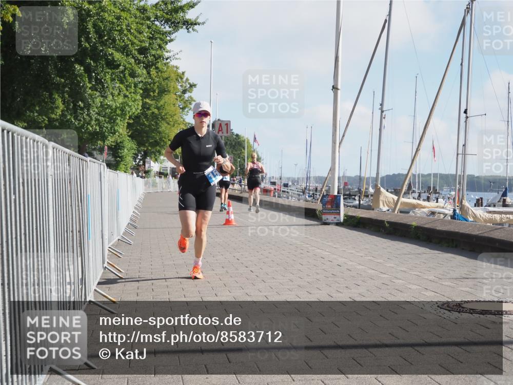 17.08.2025 - KN Förde Triathlon 2025 KatJ http://msf.ph/oto/8583712 17.08.2025 10:07:14 Laufen 150 meine-sportfotos.de