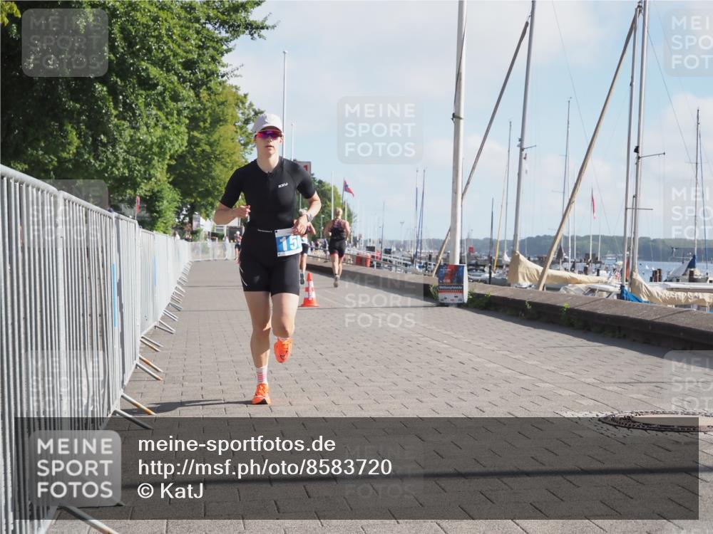 17.08.2025 - KN Förde Triathlon 2025 KatJ http://msf.ph/oto/8583720 17.08.2025 10:07:14 Laufen 150 meine-sportfotos.de