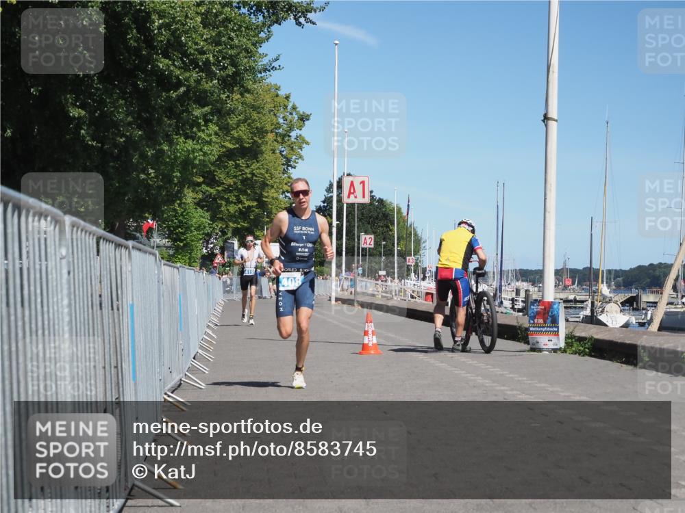 17.08.2025 - KN Förde Triathlon 2025 KatJ http://msf.ph/oto/8583745 17.08.2025 13:24:59 Laufen 408, 414, 419 meine-sportfotos.de