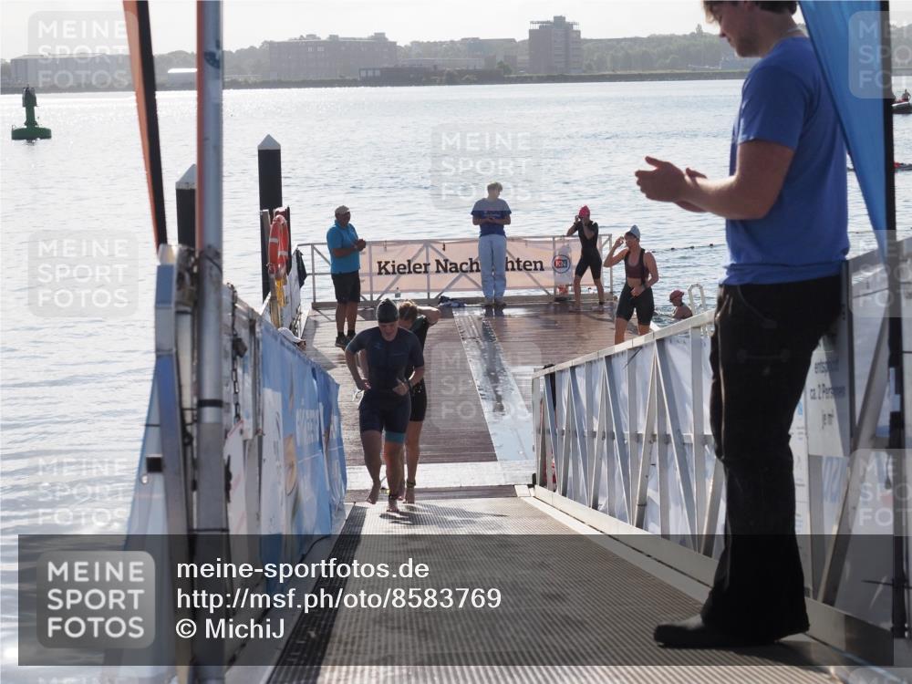 17.08.2025 - KN Förde Triathlon 2025 MichiJ http://msf.ph/oto/8583769 17.08.2025 09:22:00 Schwimmen 212, 215, 244, 210, 212, 213, 215, 224, 242 meine-sportfotos.de