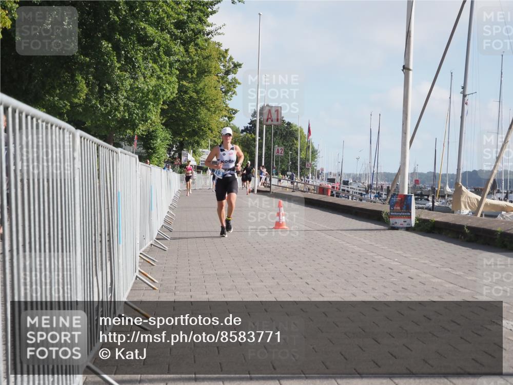 17.08.2025 - KN Förde Triathlon 2025 KatJ http://msf.ph/oto/8583771 17.08.2025 10:07:33 Laufen 113 meine-sportfotos.de