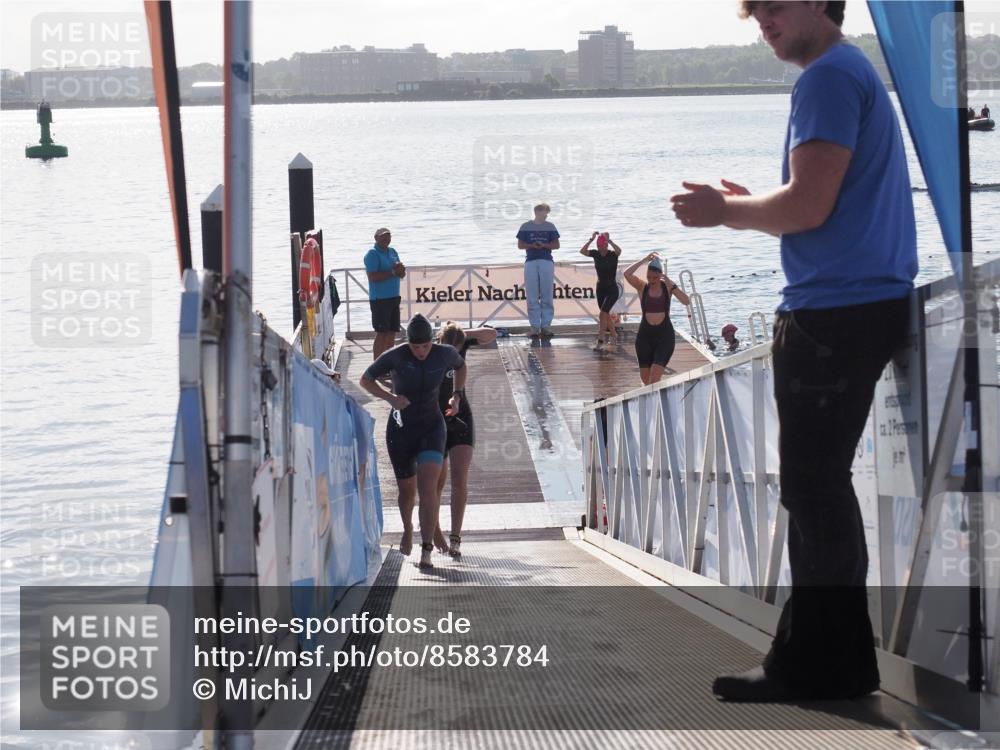 17.08.2025 - KN Förde Triathlon 2025 MichiJ http://msf.ph/oto/8583784 17.08.2025 09:22:01 Schwimmen 212, 215, 244, 210, 212, 213, 215, 224, 242 meine-sportfotos.de