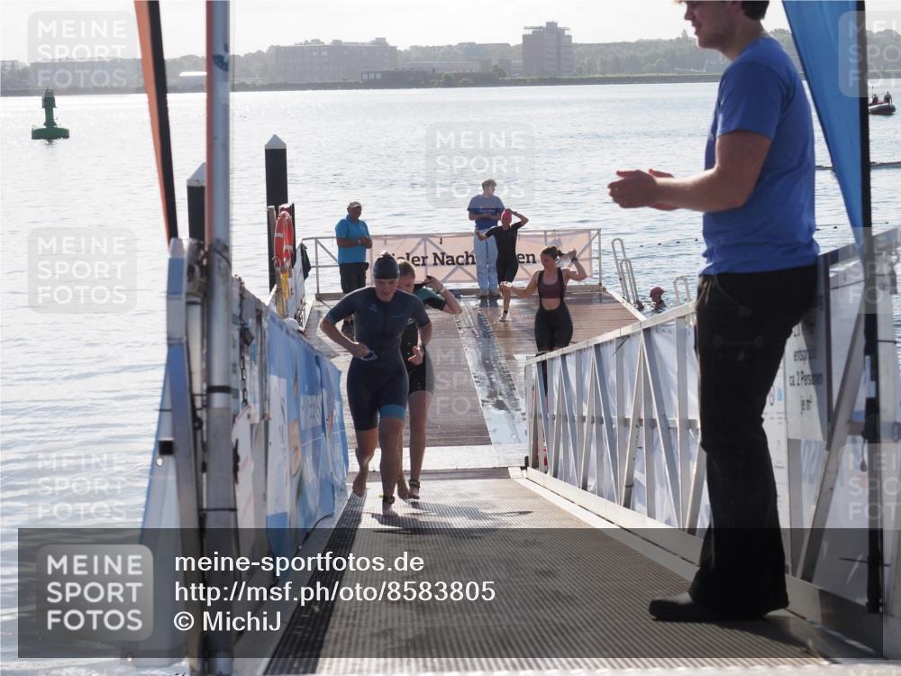 17.08.2025 - KN Förde Triathlon 2025 MichiJ http://msf.ph/oto/8583805 17.08.2025 09:22:02 Schwimmen 212, 215, 244, 210, 212, 213, 215, 224, 242 meine-sportfotos.de