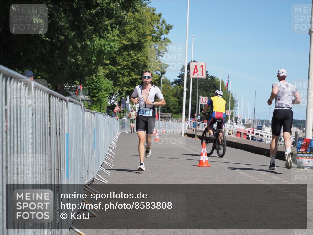 17.08.2025 - KN Förde Triathlon 2025 KatJ http://msf.ph/oto/8583808 17.08.2025 13:25:03 Laufen 408, 419 meine-sportfotos.de