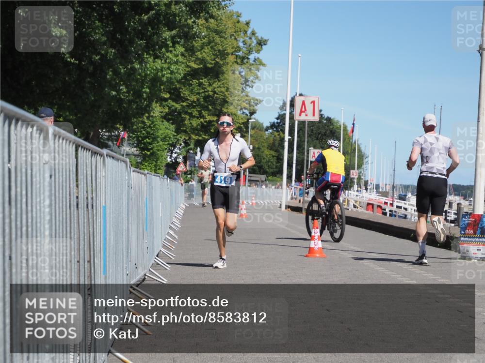 17.08.2025 - KN Förde Triathlon 2025 KatJ http://msf.ph/oto/8583812 17.08.2025 13:25:03 Laufen 408, 419 meine-sportfotos.de