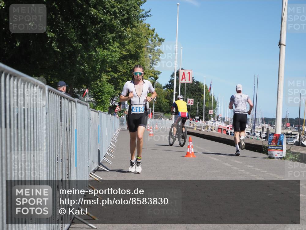 17.08.2025 - KN Förde Triathlon 2025 KatJ http://msf.ph/oto/8583830 17.08.2025 13:25:04 Laufen 408, 419 meine-sportfotos.de