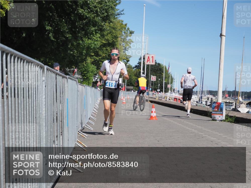 17.08.2025 - KN Förde Triathlon 2025 KatJ http://msf.ph/oto/8583840 17.08.2025 13:25:04 Laufen 408, 419 meine-sportfotos.de