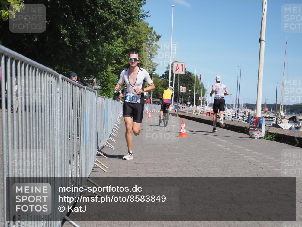 17.08.2025 - KN Förde Triathlon 2025 KatJ http://msf.ph/oto/8583849 17.08.2025 13:25:04 Laufen 408, 419 meine-sportfotos.de