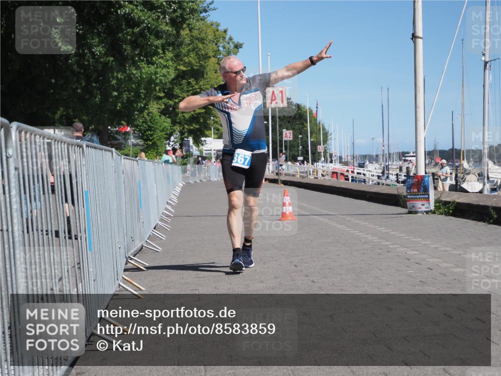 17.08.2025 - KN Förde Triathlon 2025 KatJ http://msf.ph/oto/8583859 17.08.2025 12:55:56 Laufen 367 meine-sportfotos.de