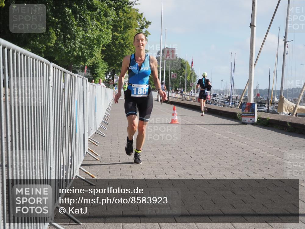 17.08.2025 - KN Förde Triathlon 2025 KatJ http://msf.ph/oto/8583923 17.08.2025 10:07:54 Laufen 108, 180 meine-sportfotos.de