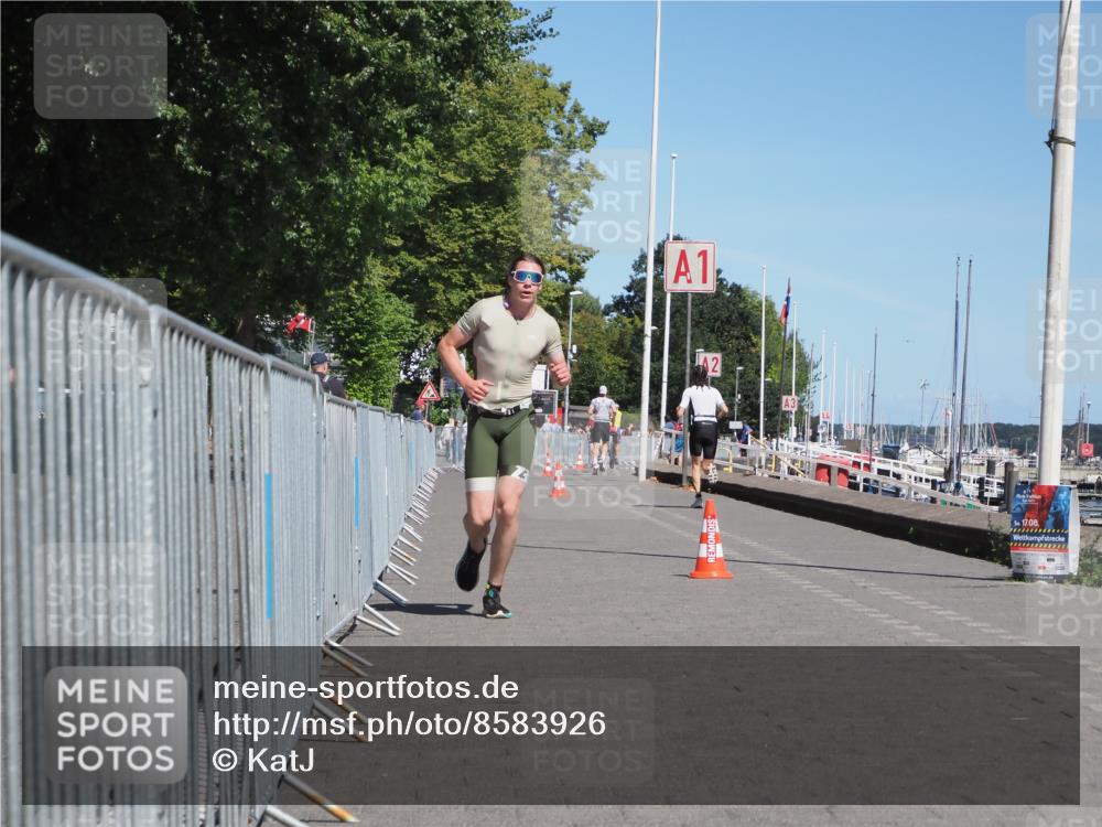 17.08.2025 - KN Förde Triathlon 2025 KatJ http://msf.ph/oto/8583926 17.08.2025 13:25:17 Laufen 548 meine-sportfotos.de
