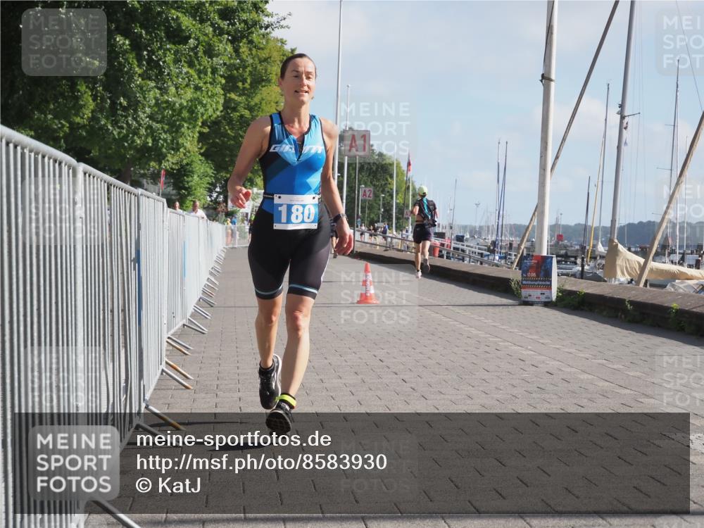 17.08.2025 - KN Förde Triathlon 2025 KatJ http://msf.ph/oto/8583930 17.08.2025 10:07:54 Laufen 108, 180 meine-sportfotos.de