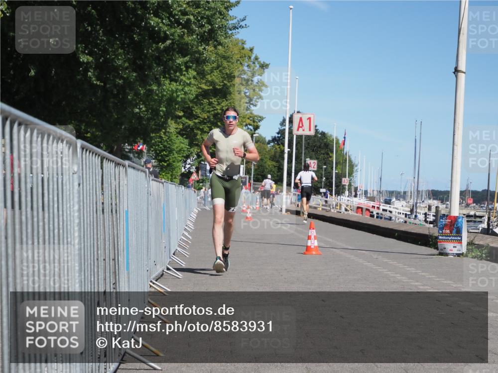 17.08.2025 - KN Förde Triathlon 2025 KatJ http://msf.ph/oto/8583931 17.08.2025 13:25:17 Laufen 548 meine-sportfotos.de