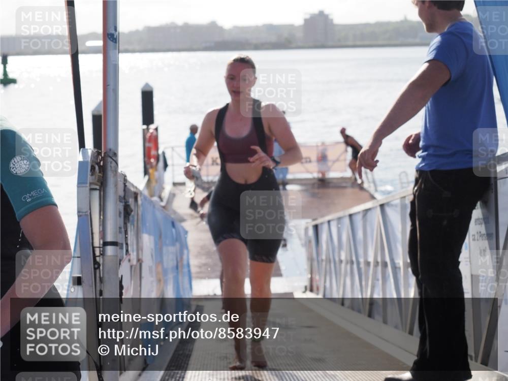 17.08.2025 - KN Förde Triathlon 2025 MichiJ http://msf.ph/oto/8583947 17.08.2025 09:22:07 Schwimmen 210, 212, 215, 242, 210, 213, 224, 242 meine-sportfotos.de