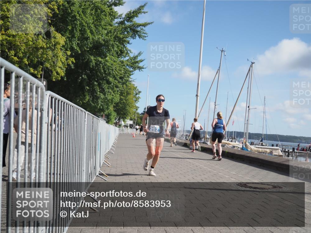 17.08.2025 - KN Förde Triathlon 2025 KatJ http://msf.ph/oto/8583953 17.08.2025 10:31:45 Laufen 202 meine-sportfotos.de