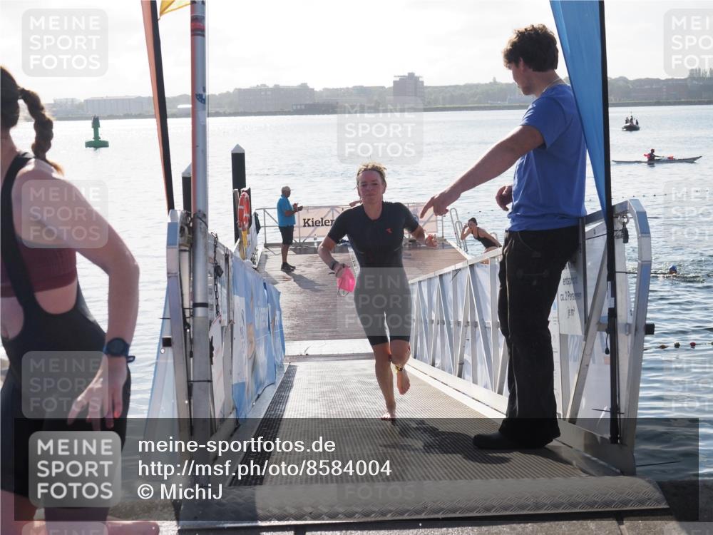 17.08.2025 - KN Förde Triathlon 2025 MichiJ http://msf.ph/oto/8584004 17.08.2025 09:22:09 Schwimmen 210, 212, 215, 242, 208, 210, 213, 224 meine-sportfotos.de