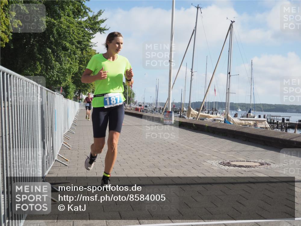 17.08.2025 - KN Förde Triathlon 2025 KatJ http://msf.ph/oto/8584005 17.08.2025 10:08:11 Laufen 143, 187 meine-sportfotos.de
