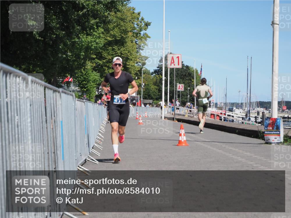 17.08.2025 - KN Förde Triathlon 2025 KatJ http://msf.ph/oto/8584010 17.08.2025 13:25:29 Laufen 417 meine-sportfotos.de