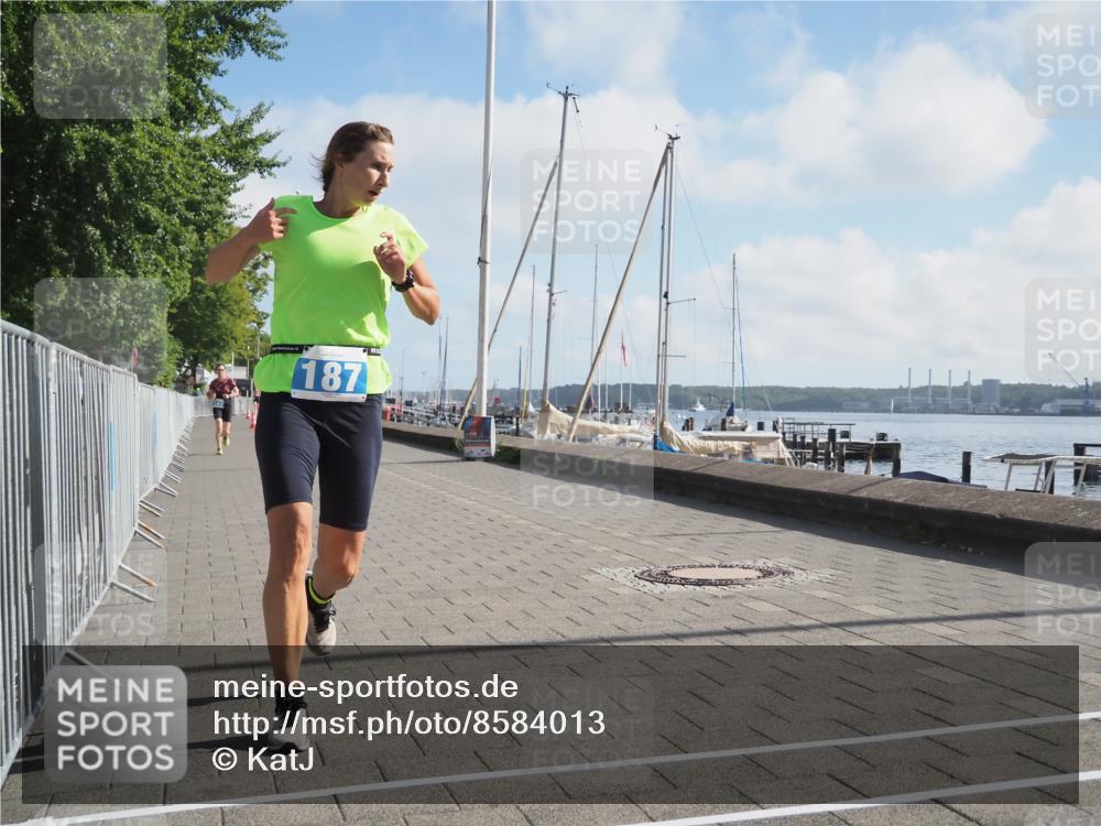 17.08.2025 - KN Förde Triathlon 2025 KatJ http://msf.ph/oto/8584013 17.08.2025 10:08:11 Laufen 143, 187 meine-sportfotos.de