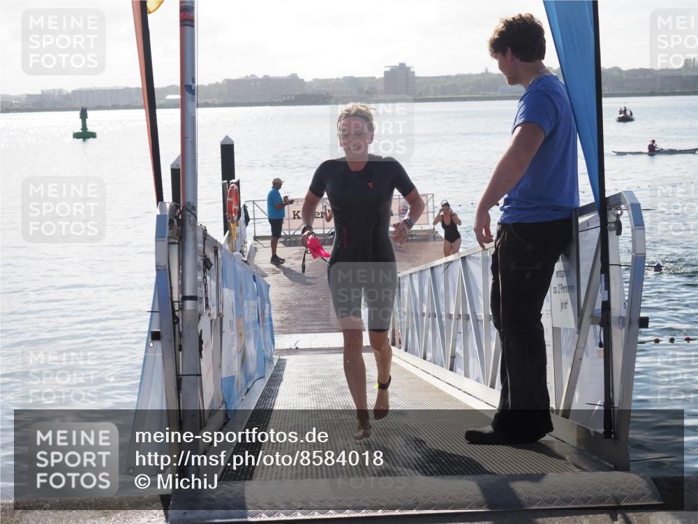 17.08.2025 - KN Förde Triathlon 2025 MichiJ http://msf.ph/oto/8584018 17.08.2025 09:22:10 Schwimmen 210, 212, 215, 242, 111, 208, 210, 213, 224 meine-sportfotos.de