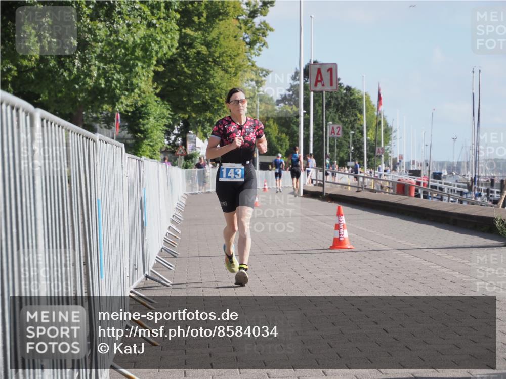 17.08.2025 - KN Förde Triathlon 2025 KatJ http://msf.ph/oto/8584034 17.08.2025 10:08:15 Laufen 143 meine-sportfotos.de