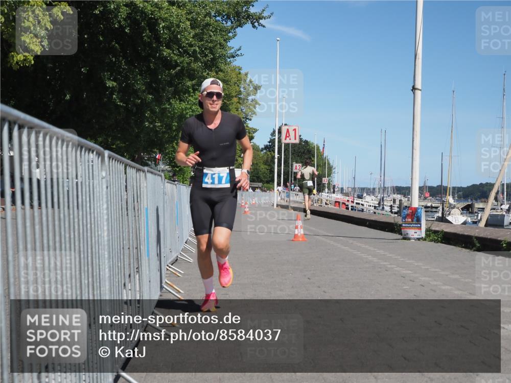 17.08.2025 - KN Förde Triathlon 2025 KatJ http://msf.ph/oto/8584037 17.08.2025 13:25:31 Laufen 417, 466 meine-sportfotos.de
