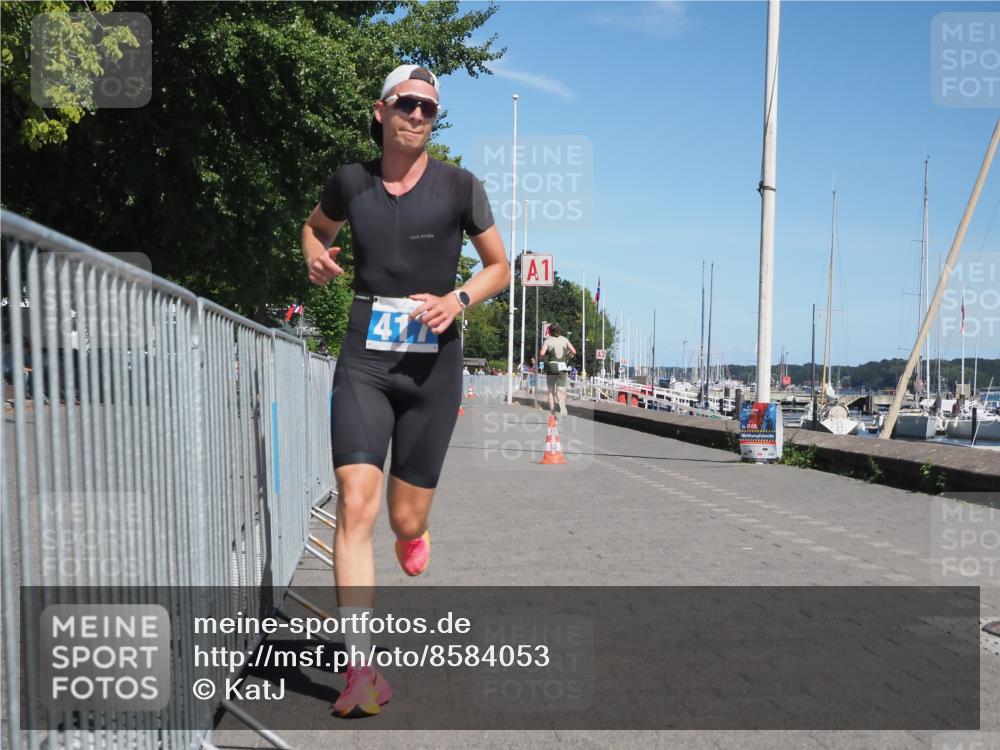 17.08.2025 - KN Förde Triathlon 2025 KatJ http://msf.ph/oto/8584053 17.08.2025 13:25:31 Laufen 417, 466 meine-sportfotos.de