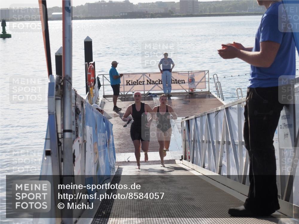 17.08.2025 - KN Förde Triathlon 2025 MichiJ http://msf.ph/oto/8584057 17.08.2025 09:22:12 Schwimmen 210, 212, 213, 215, 224, 242, 111, 208, 213, 224 meine-sportfotos.de