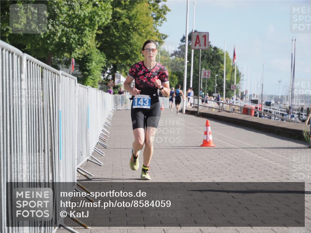 17.08.2025 - KN Förde Triathlon 2025 KatJ http://msf.ph/oto/8584059 17.08.2025 10:08:16 Laufen 143 meine-sportfotos.de