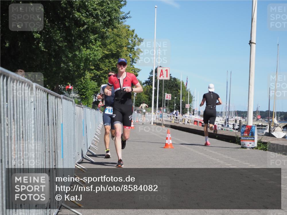 17.08.2025 - KN Förde Triathlon 2025 KatJ http://msf.ph/oto/8584082 17.08.2025 13:25:38 Laufen 413, 466 meine-sportfotos.de