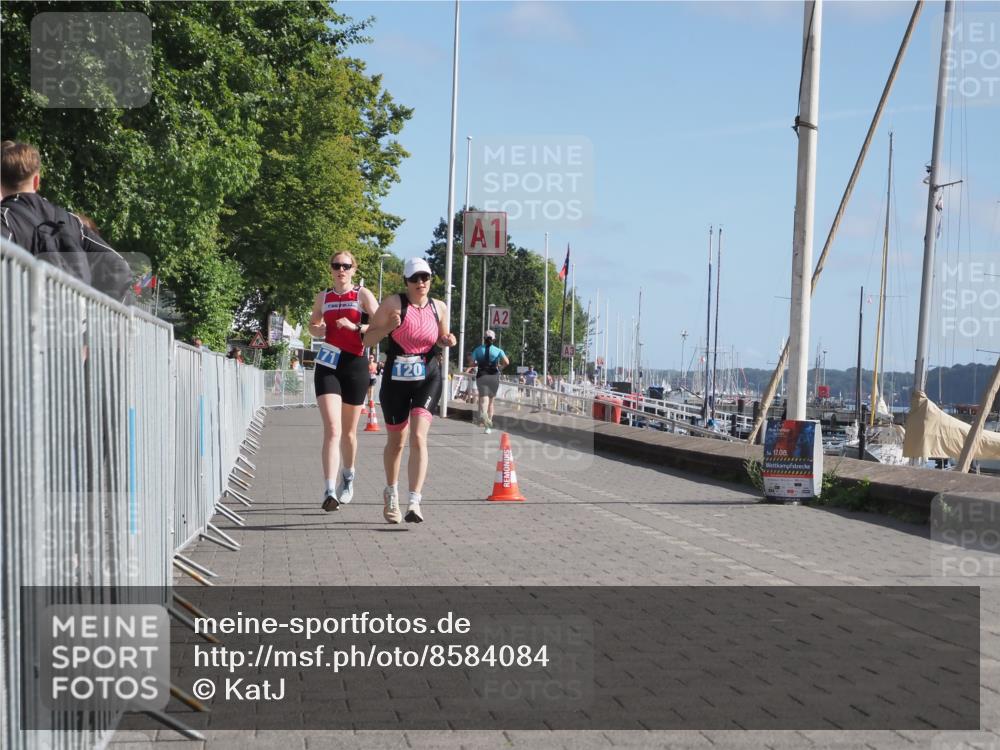 17.08.2025 - KN Förde Triathlon 2025 KatJ http://msf.ph/oto/8584084 17.08.2025 10:32:39 Laufen 120, 171 meine-sportfotos.de