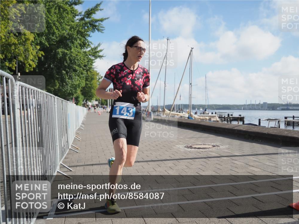 17.08.2025 - KN Förde Triathlon 2025 KatJ http://msf.ph/oto/8584087 17.08.2025 10:08:19 Laufen 143 meine-sportfotos.de