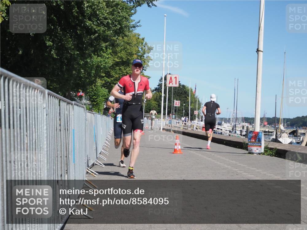 17.08.2025 - KN Förde Triathlon 2025 KatJ http://msf.ph/oto/8584095 17.08.2025 13:25:39 Laufen 413, 466 meine-sportfotos.de
