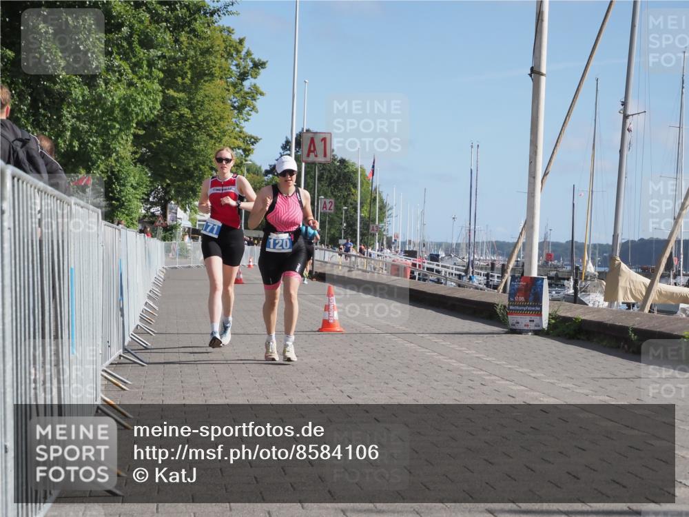 17.08.2025 - KN Förde Triathlon 2025 KatJ http://msf.ph/oto/8584106 17.08.2025 10:32:40 Laufen 120, 171 meine-sportfotos.de