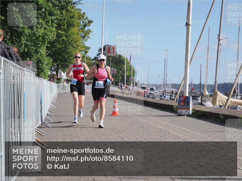 17.08.2025 - KN Förde Triathlon 2025 KatJ http://msf.ph/oto/8584110 17.08.2025 10:32:40 Laufen 120, 171 meine-sportfotos.de