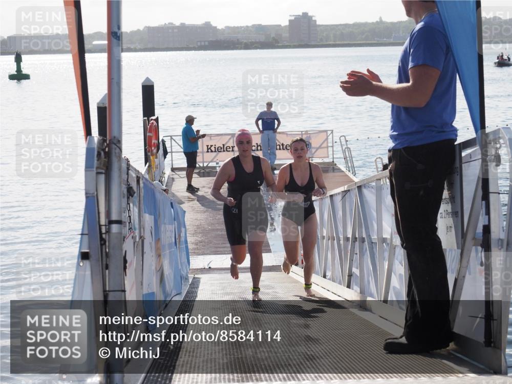 17.08.2025 - KN Förde Triathlon 2025 MichiJ http://msf.ph/oto/8584114 17.08.2025 09:22:14 Schwimmen 210, 212, 213, 215, 224, 242, 111, 208, 213, 224 meine-sportfotos.de