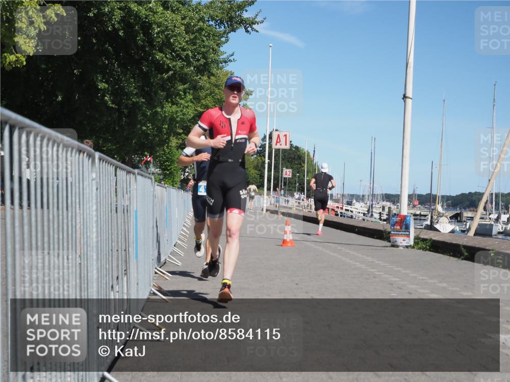 17.08.2025 - KN Förde Triathlon 2025 KatJ http://msf.ph/oto/8584115 17.08.2025 13:25:39 Laufen 413, 466 meine-sportfotos.de