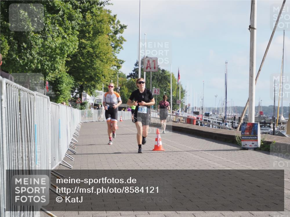 17.08.2025 - KN Förde Triathlon 2025 KatJ http://msf.ph/oto/8584121 17.08.2025 10:08:32 Laufen 103, 133 meine-sportfotos.de
