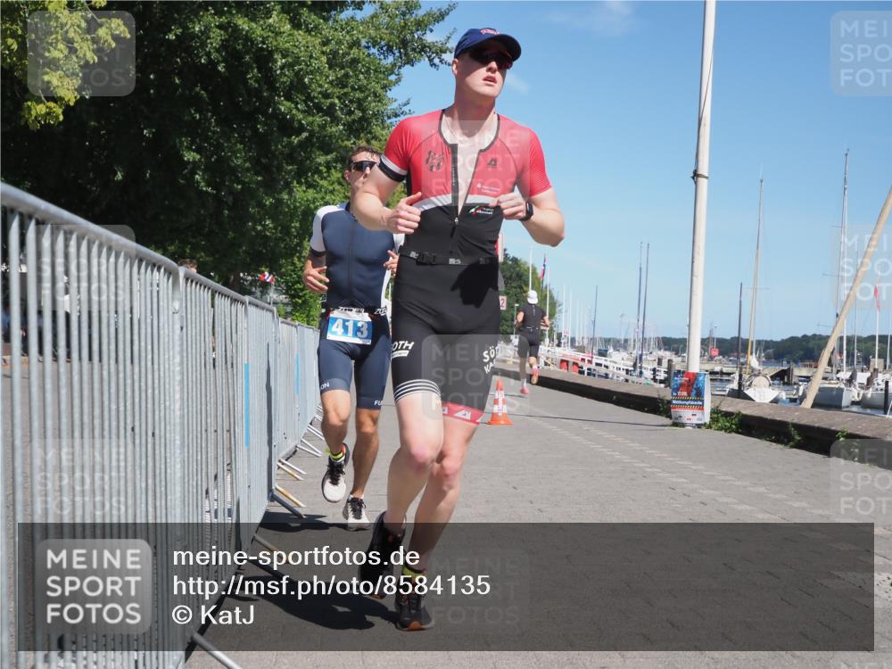 17.08.2025 - KN Förde Triathlon 2025 KatJ http://msf.ph/oto/8584135 17.08.2025 13:25:40 Laufen 413, 466 meine-sportfotos.de