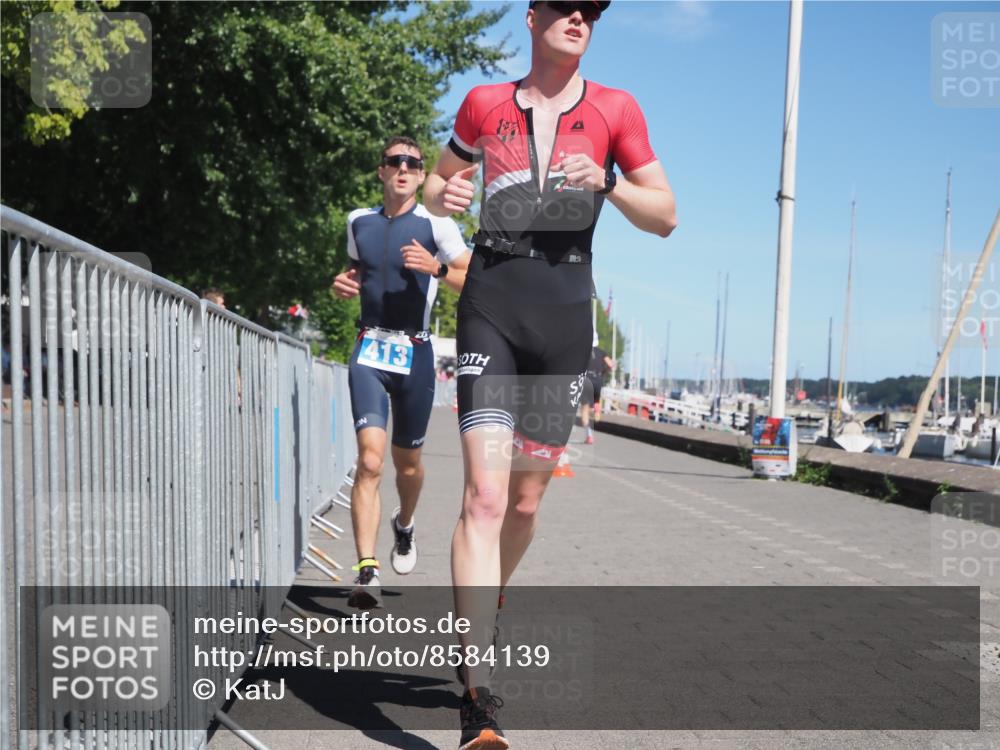 17.08.2025 - KN Förde Triathlon 2025 KatJ http://msf.ph/oto/8584139 17.08.2025 13:25:40 Laufen 413, 466 meine-sportfotos.de