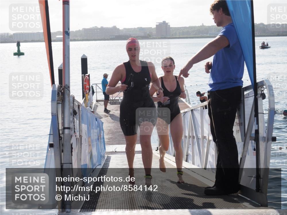 17.08.2025 - KN Förde Triathlon 2025 MichiJ http://msf.ph/oto/8584142 17.08.2025 09:22:15 Schwimmen 210, 213, 215, 224, 242, 111, 208, 213, 224 meine-sportfotos.de