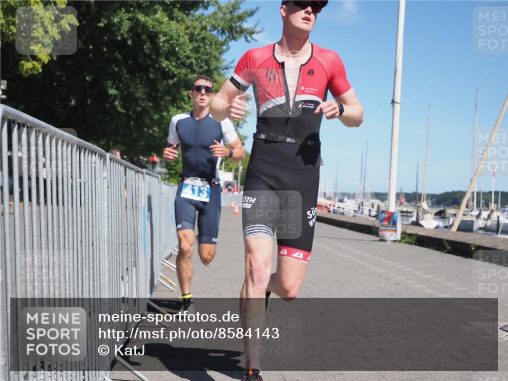 17.08.2025 - KN Förde Triathlon 2025 KatJ http://msf.ph/oto/8584143 17.08.2025 13:25:41 Laufen 413, 466 meine-sportfotos.de