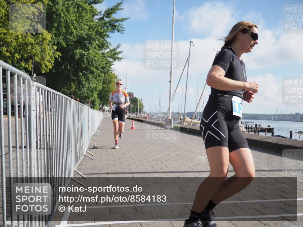 17.08.2025 - KN Förde Triathlon 2025 KatJ http://msf.ph/oto/8584183 17.08.2025 10:08:37 Laufen 103, 133 meine-sportfotos.de