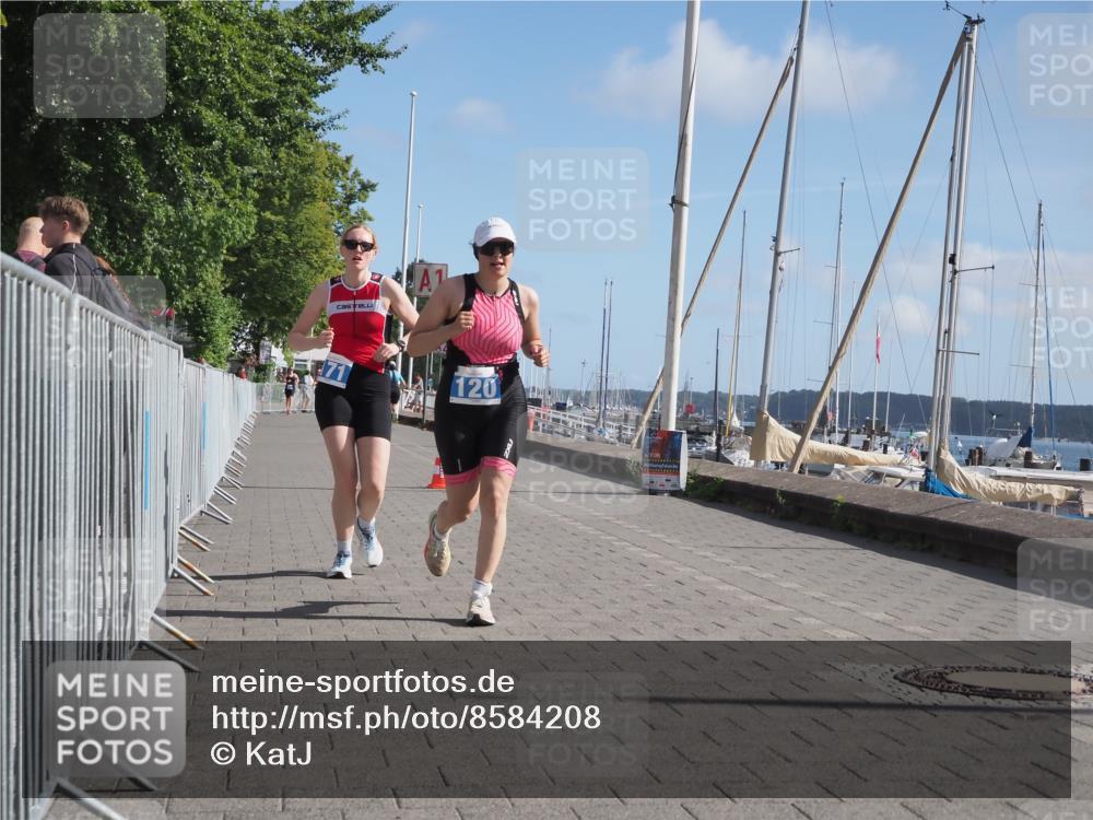 17.08.2025 - KN Förde Triathlon 2025 KatJ http://msf.ph/oto/8584208 17.08.2025 10:32:43 Laufen 120, 171 meine-sportfotos.de