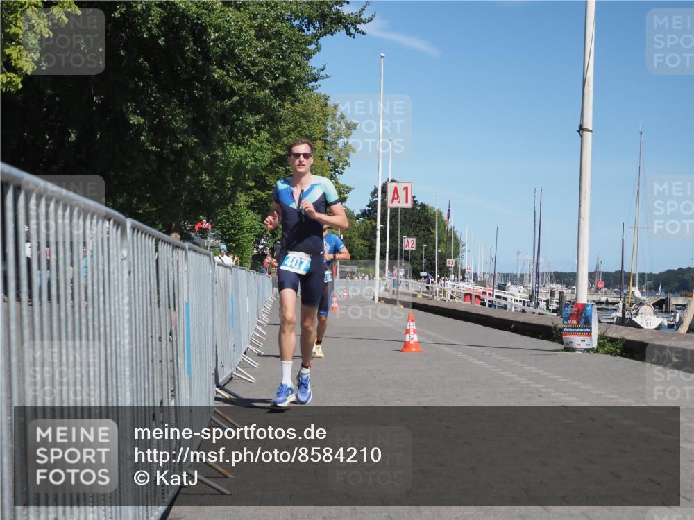 17.08.2025 - KN Förde Triathlon 2025 KatJ http://msf.ph/oto/8584210 17.08.2025 13:26:09 Laufen 407, 418, 445 meine-sportfotos.de