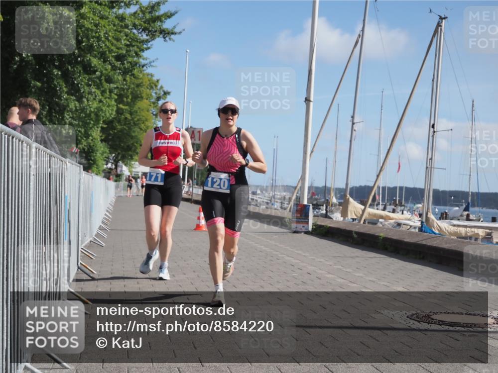 17.08.2025 - KN Förde Triathlon 2025 KatJ http://msf.ph/oto/8584220 17.08.2025 10:32:43 Laufen 120, 171 meine-sportfotos.de