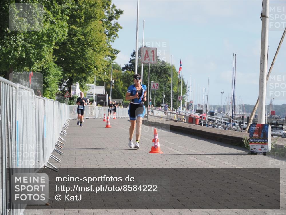 17.08.2025 - KN Förde Triathlon 2025 KatJ http://msf.ph/oto/8584222 17.08.2025 10:09:07 Laufen 109 meine-sportfotos.de