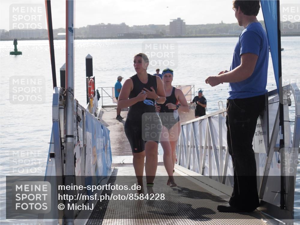 17.08.2025 - KN Förde Triathlon 2025 MichiJ http://msf.ph/oto/8584228 17.08.2025 09:22:26 Schwimmen 111, 208, 213, 224, 111, 208, 221, 235 meine-sportfotos.de