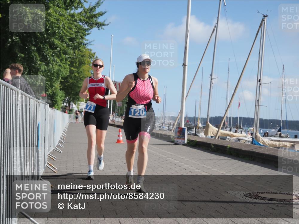17.08.2025 - KN Förde Triathlon 2025 KatJ http://msf.ph/oto/8584230 17.08.2025 10:32:43 Laufen 120, 171 meine-sportfotos.de